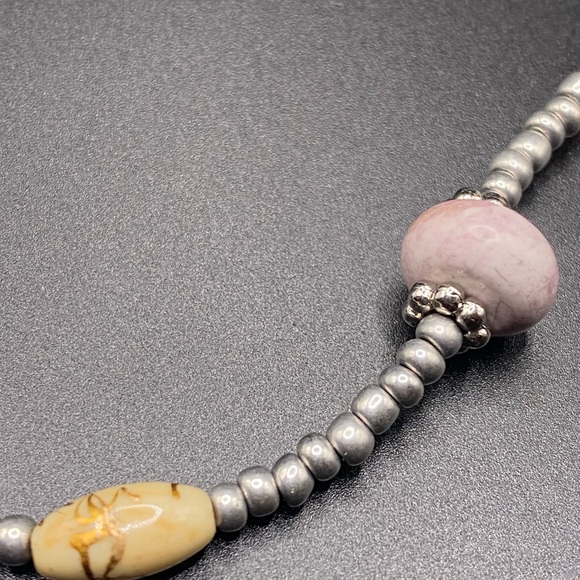 Chico’s Sculptured Beaded Necklace 18” - Picture 3 of 15